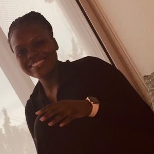 Meet your Posher, Taina